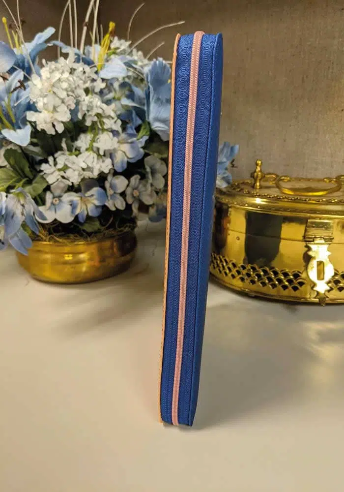 Biblia letra grande de referencia ultrafina con ziper flor Reina Valera 1960 9781496445636 Biblia letra grande de referencia ultrafina con ziper flor Reina Valera 1960 - Imagen 5
