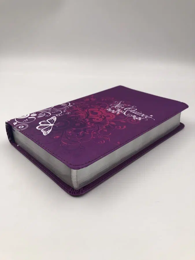 Biblia mis quince amatista con mariposas Reina Valera 1960 9781535950930 Biblia mis quince amatista con mariposas Reina Valera 1960 - Imagen 2