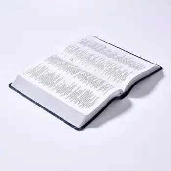 Biblia del ministro NVI, Letra Grande, Piel Especial, Azul Marino 9780829772128 Biblia del ministro NVI, Letra Grande, Piel Especial, Azul Marino - Imagen 4