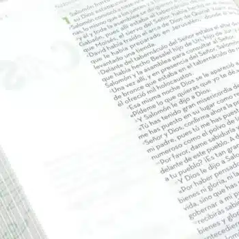 Biblia Devocional BibliArte RVC, Tapa Dura, Blanco Rosa 9781598778533 Biblia Devocional BibliArte RVC, Tapa Dura, Blanco Rosa - 9781598778533