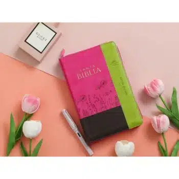 Biblia Reina Valera 1960, Tamaño Manual, Letra Grande, Símil Piel, Índice, Cierre, Flores Fucsia Verde 9798885168892 Biblia Reina Valera 1960, Tamaño Manual, Letra Grande, Símil Piel, Índice, Cierre, Flores Fucsia Verde - Imagen 3