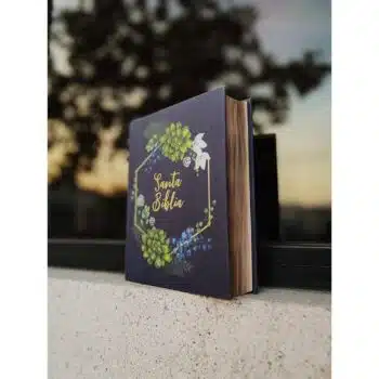 Biblia Edición Artística NVI, Tapa Dura en Tela, Flores, Azul 9780829771862 Biblia Edición Artística NVI, Tapa Dura en Tela, Flores, Azul - 9780829771862