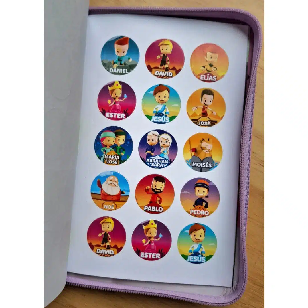 Biblia Sé Un Héroe para Niñas TLA, Tamaño Manual, Letra Grande, Acolchada, Cierre, Rosada 9789587458992 Biblia Sé Un Héroe para Niñas TLA, Tamaño Manual, Letra Grande, Acolchada, Cierre, Rosada - Imagen 15