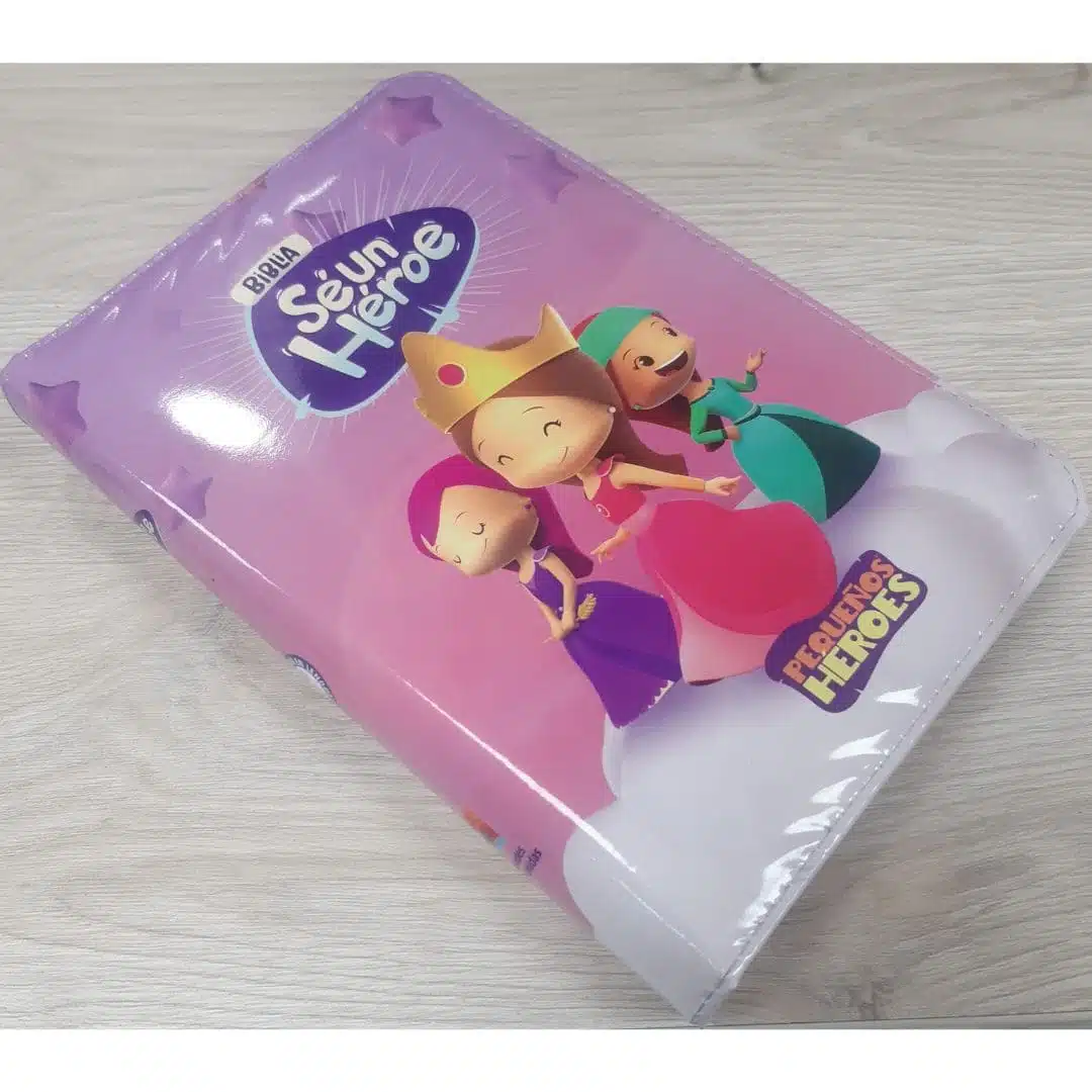 Biblia Sé Un Héroe para Niñas TLA, Tamaño Manual, Letra Grande, Acolchada, Cierre, Rosada 9789587458992 Biblia Sé Un Héroe para Niñas TLA, Tamaño Manual, Letra Grande, Acolchada, Cierre, Rosada - Imagen 5