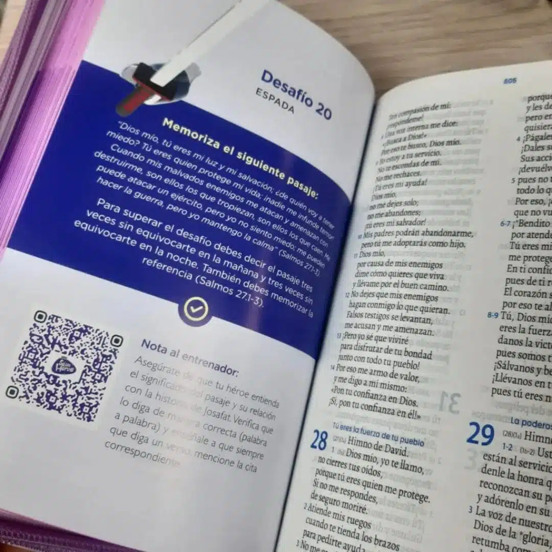Biblia Sé Un Héroe para Niñas TLA, Tamaño Manual, Letra Grande, Acolchada, Cierre, Rosada 9789587458992 Biblia Sé Un Héroe para Niñas TLA, Tamaño Manual, Letra Grande, Acolchada, Cierre, Rosada - Imagen 7