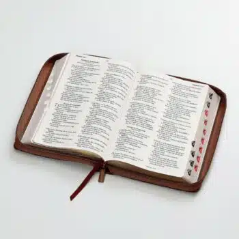 Biblia Reina Valera 1960, Tamaño Manual, Letra Grande, Símil Piel, Índice, Cierre, Café Ichtus 9798885168885 Biblia Reina Valera 1960, Tamaño Manual, Letra Grande, Símil Piel, Índice, Cierre, Café Ichtus - Imagen 2