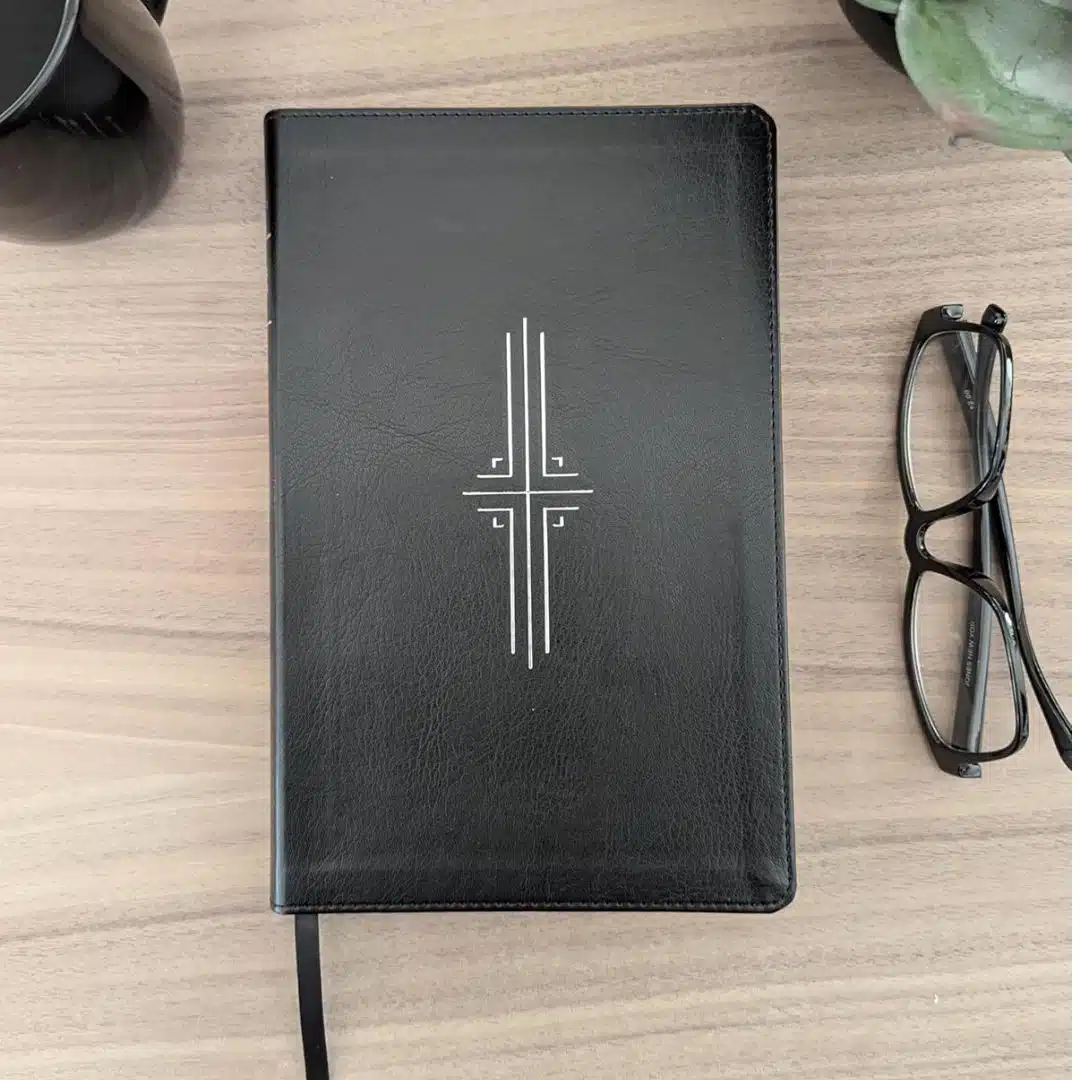 Biblia Ultrafina NTV, SentiPiel, Negro 9781496486790 Biblia Ultrafina NTV, SentiPiel, Negro - Imagen 6