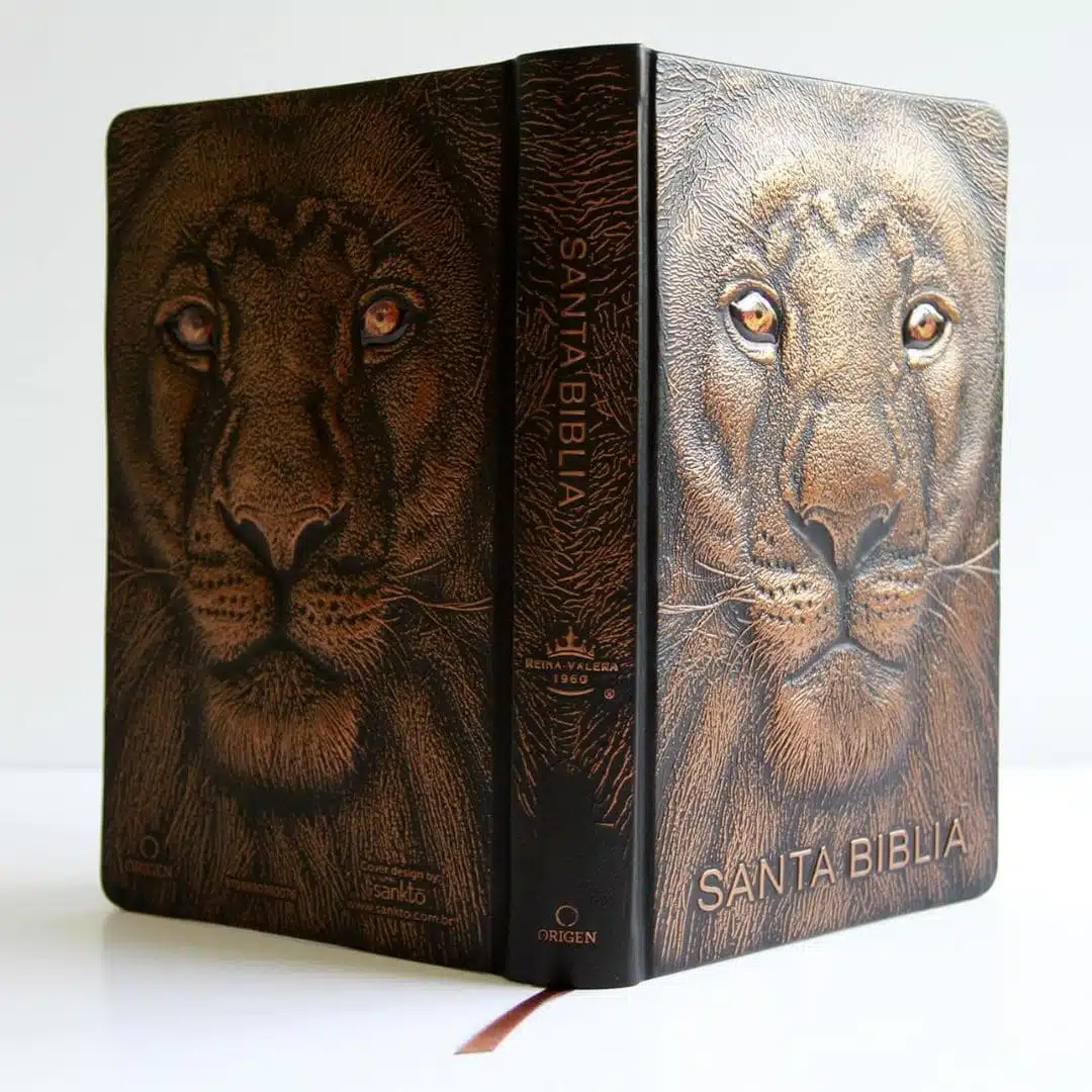 Biblia Reina Valera 1960, Letra Grande, Tapa Dura, León de Judá, Bronce, 3D 9798890980076 Biblia Reina Valera 1960, Letra Grande, Tapa Dura, León de Judá, Bronce, 3D - Imagen 4