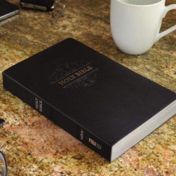 Alternative view of Bible NIV, Leathersoft, Black, Comfort Print