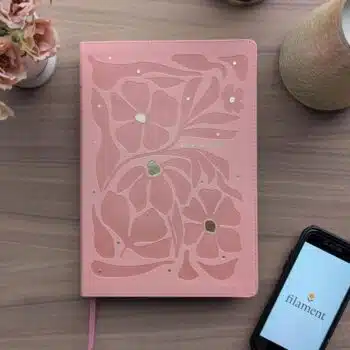 Biblia Ultrafina NTV, Letra Grande con Filament, SentiPiel, Flores, Rosa 9798400501166 Biblia Ultrafina NTV, Letra Grande con Filament, SentiPiel, Flores, Rosa - 9798400501166