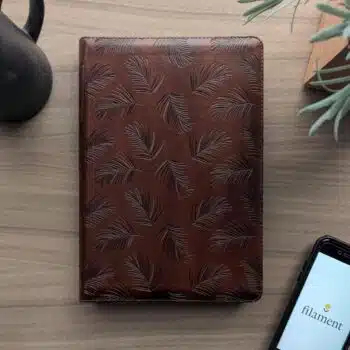 Biblia Ultrafina NTV, Letra Grande con Filament, SentiPiel, Zíper, Palmera, Café 9798400501203 Biblia Ultrafina NTV, Letra Grande con Filament, SentiPiel, Zíper, Palmera, Café - 9798400501203