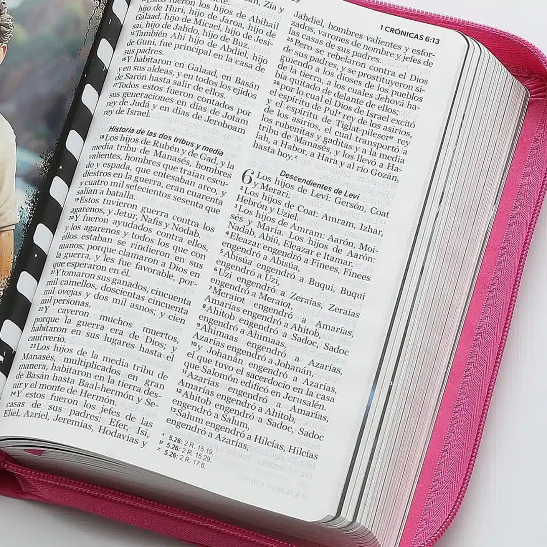 Biblia Héroes para niños, Reina Valera 1960, Letra Grande, Símil Piel, Cierre, Rosa 9798885169011 Biblia Héroes para niños, Reina Valera 1960, Letra Grande, Símil Piel, Cierre, Rosa - Imagen 4