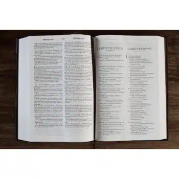Biblia Bilingüe Reina Valera 1960/ESV, Letra Grande, Tapa Dura, Marrón 9781644734025 Biblia Bilingüe Reina Valera 1960/ESV, Letra Grande, Tapa Dura, Marrón - Imagen 3