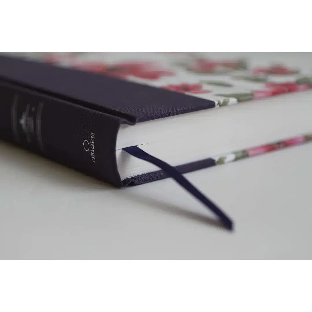 Biblia Reina Valera 1960, Letra Grande, Tapa Dura, Morado Flores 9781644734599 Biblia Reina Valera 1960, Letra Grande, Tapa Dura, Morado Flores - Imagen 3