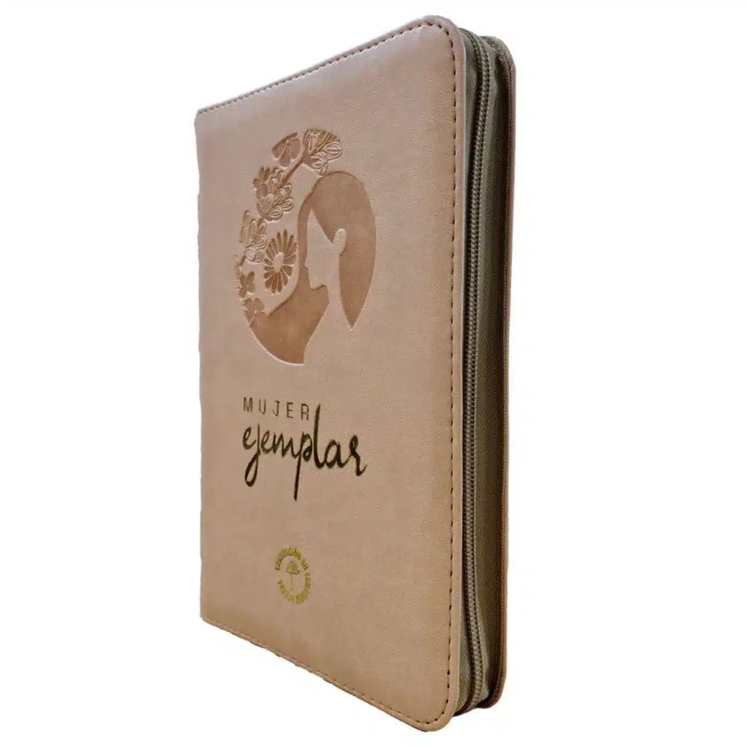 Biblia Mujer Ejemplar, TLA, Letra Grande, Símil Piel, Cierre, Palo Rosa 9789587459944 Biblia Mujer Ejemplar, TLA, Letra Grande, Símil Piel, Cierre, Palo Rosa - Imagen 3