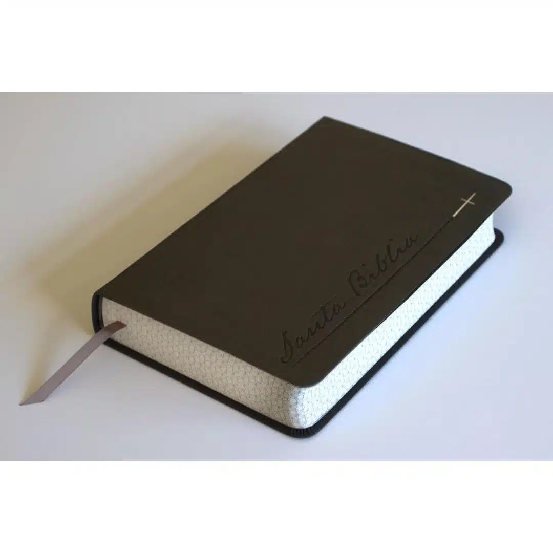 Biblia Reina Valera 1960, Tamaño Manual, Letra Gigante, Símil Piel, Gris, Canto pintado 9798890982216 Biblia Reina Valera 1960, Tamaño Manual, Letra Gigante, Símil Piel, Gris, Canto pintado - Imagen 3