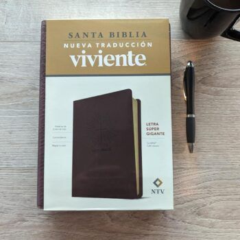 Alternative view of Biblia NTV, Letra Super Gigante, Símil Piel, Café