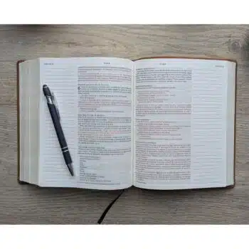 Biblia de apuntes NTV, Símil Piel, Café, León 9798400505614 Biblia de apuntes NTV, Símil Piel, Café, León - Imagen 4